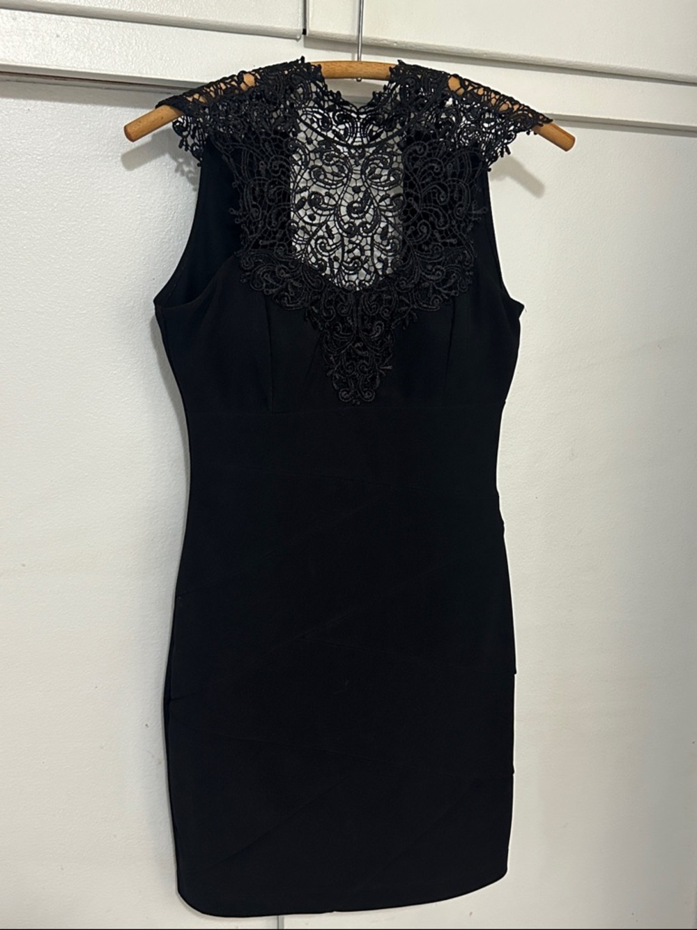 Windsor Black Lace Yoke Bodycon Mini Dress Size Small